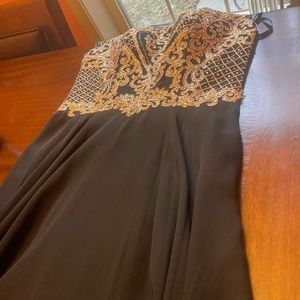 XS 0-2 Pageant/ Prom Dress Fiesta Fashion.